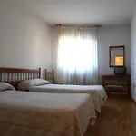 Hostal ** Ec Leon