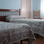 Hostal ** Ec Leon